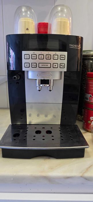 Máquina de café delonghi Magnifica S cappuccino