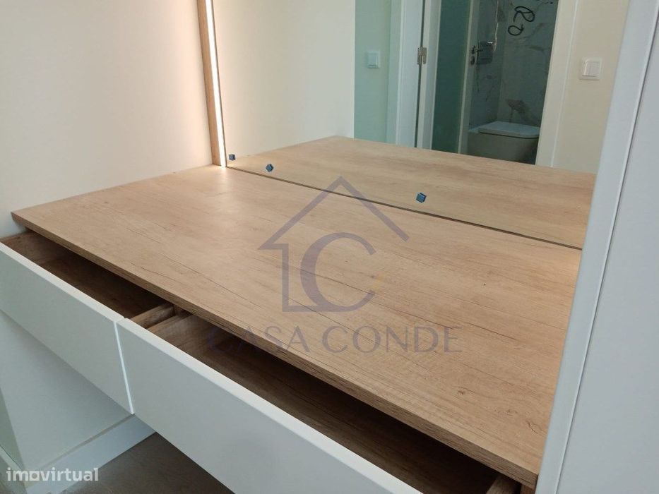 Moradia T4 Duplex com piscina, 180 m², acabamentos de luxo