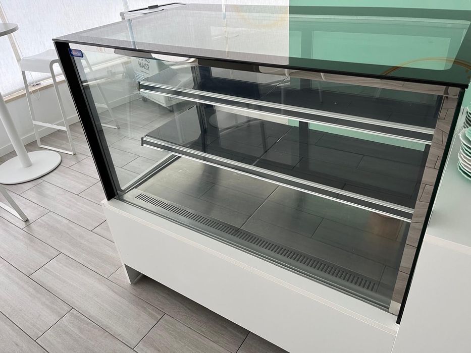 Vitrine refrigerada