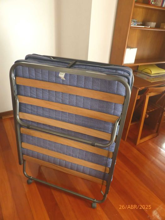 Cama/divã individual articulada