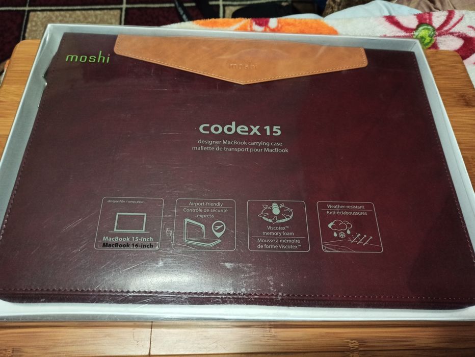 Папка - чехол Moshi для ноутбука 15/16"/под документы