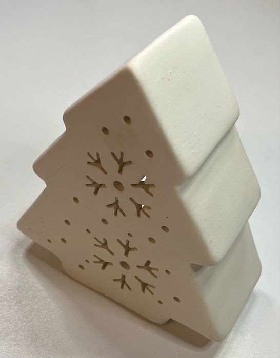 Choinka z dolomitu na tealight biała wzór śnieżynki