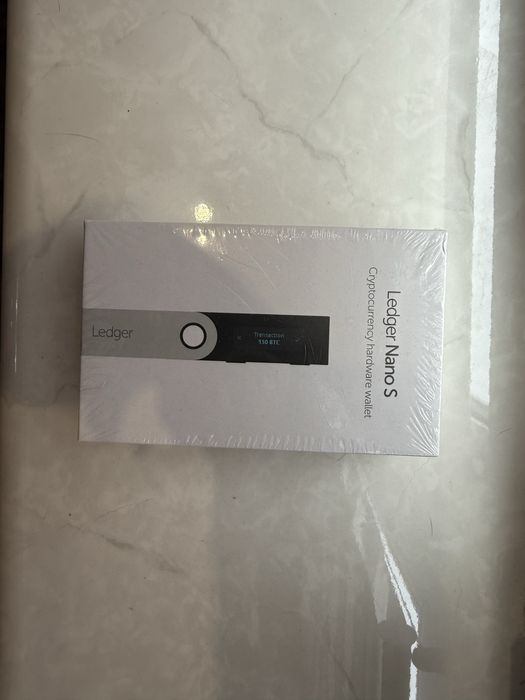 Ledger Nano S — апаратний криптогаманець (новий, запечатаний)