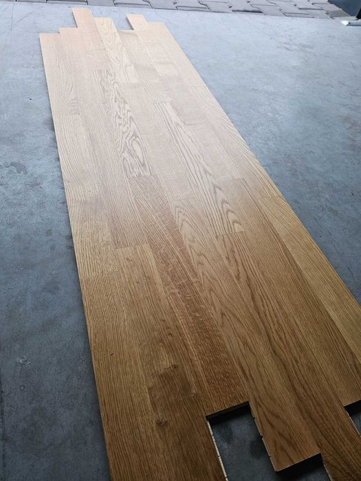 Parkiet dębowy lakierowany klasa select 10x68x500 (112 m2)