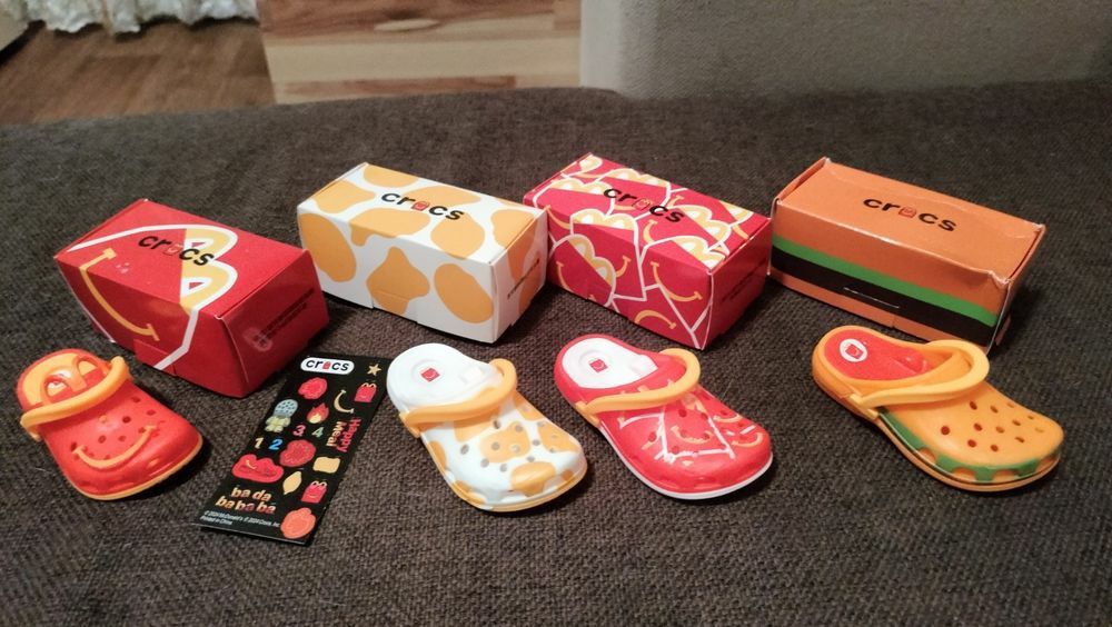 Крокс макдональдс игрушка тапочек брилок.