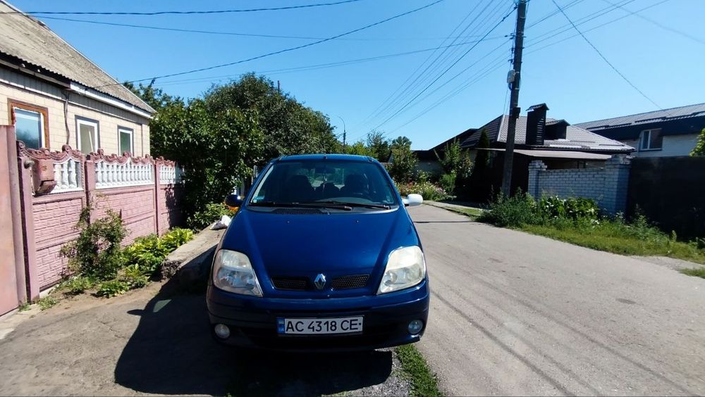 Продам машину Reno Scenic