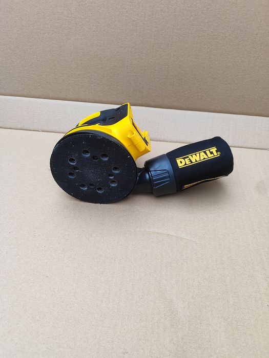 Szlifierka mimośrodowa DeWalt 18v, rok produkcji 2025 bez akumulatora