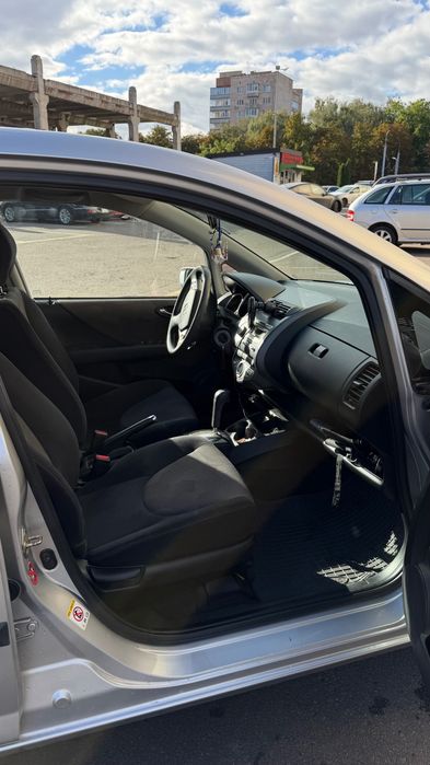 Продам авто Honda Jazz 2007