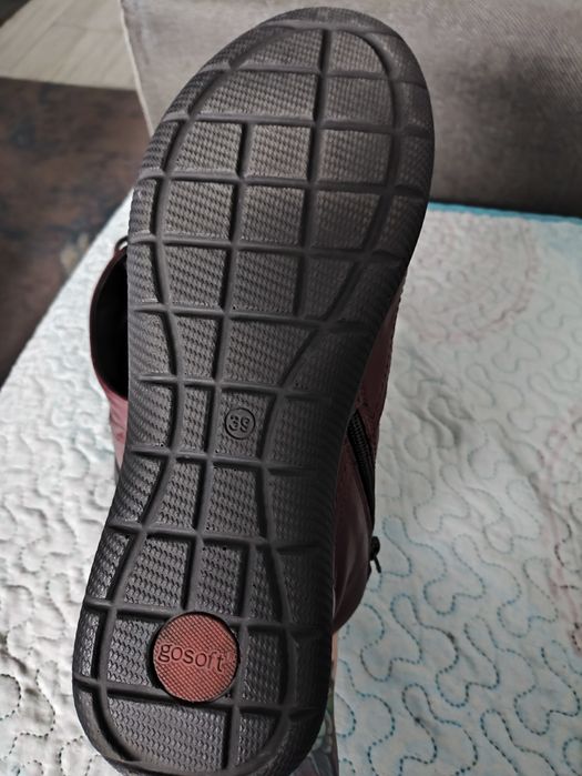 Półbuty damskie Go soft bordowe 39 stan bdb