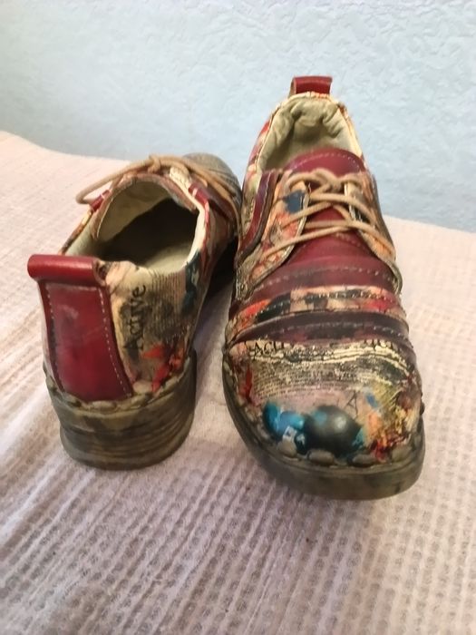 Туфлі жіночі шкіряні різнокольорові