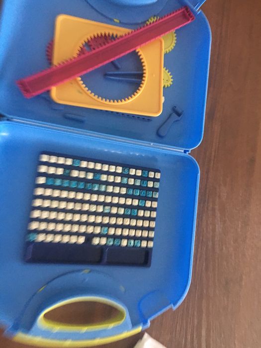 Walizka litery i akcesoria do rysowania SMIKI