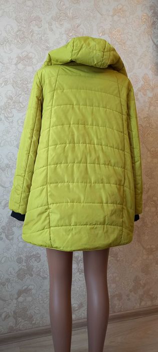 Куртка жіноча  в гарному стані 350 грн