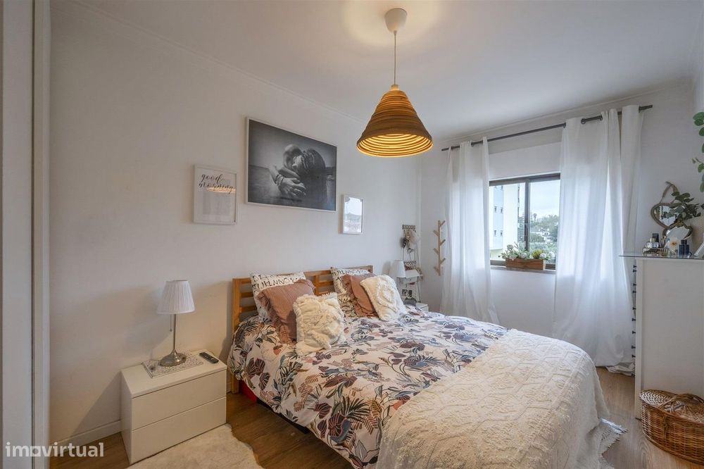 Apartamento T2 em Belas