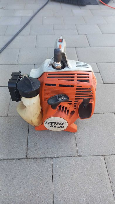 Silnik kosa spalinowa FS38 uszkodzony
