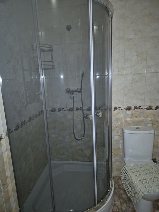 Продам душевую кабинку.