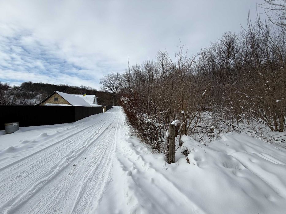 Ділянка серед лісу на пагорбі • 25 соток • 30 км Київ • 5 км Обухів