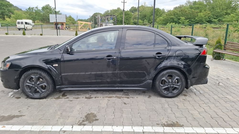 Продаетсья Mitsubishi Lancer X10 2008