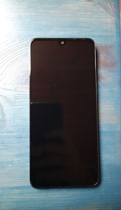 Telemóvel TLC 30 NOVO + capa preta