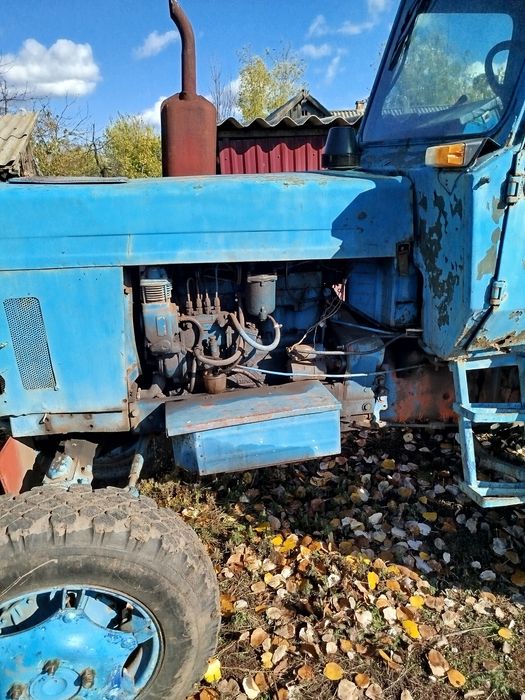 Продам МТЗ 82,культиватор КПС 4.2 Оприскувачь 400л.Плуг  Bomet 3-30