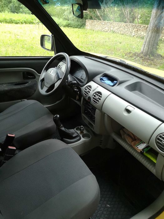 Автомобіль Рено Кенго 2006