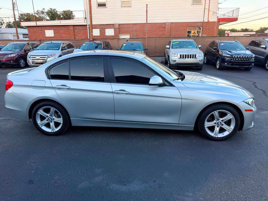 BMW 320i      2015