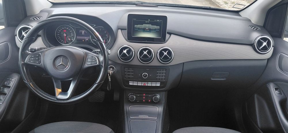 Mercedes B180d AUTO 85.000kms