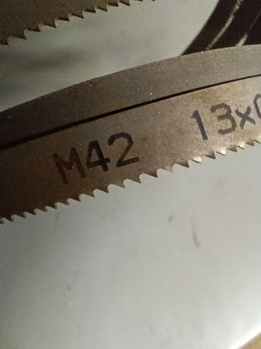 Piła tnąca M42 13x0,6x8/12T przecinarka taśmowa