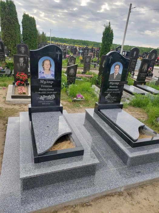 Памʼятники з природнього каменю за гарною ціною
