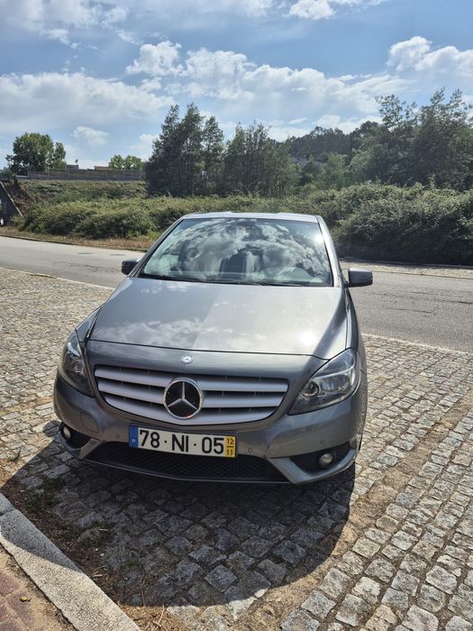 Mercedes B200 2012