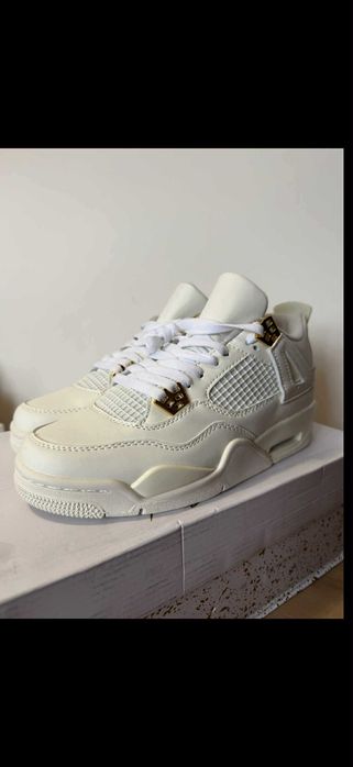 Air Jordan 4 Retro – White / Gold