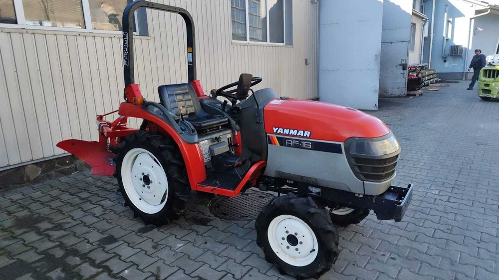 Japoński traktorek Yanmar AF 16  4x4 16 KM Rewers + Nowy Pług