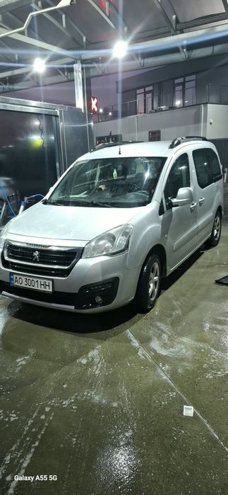 Продається Пежо Партнер 2015 року 1.6 дизель р