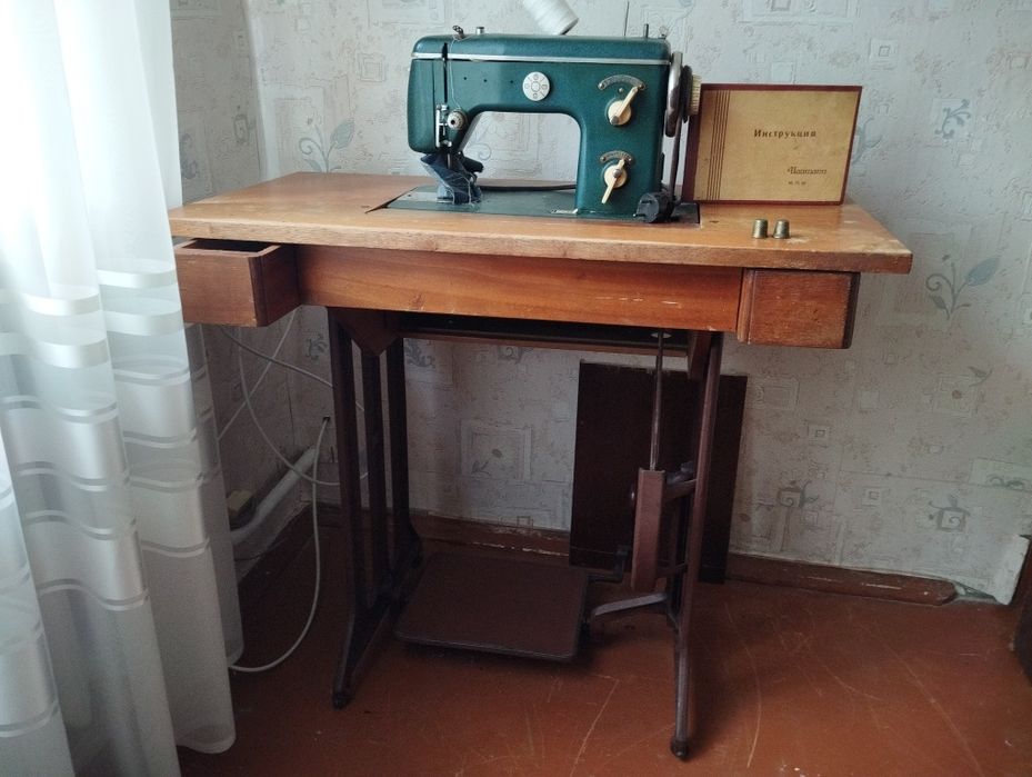 Продам швейну машинку ГДР "Wittenberg"