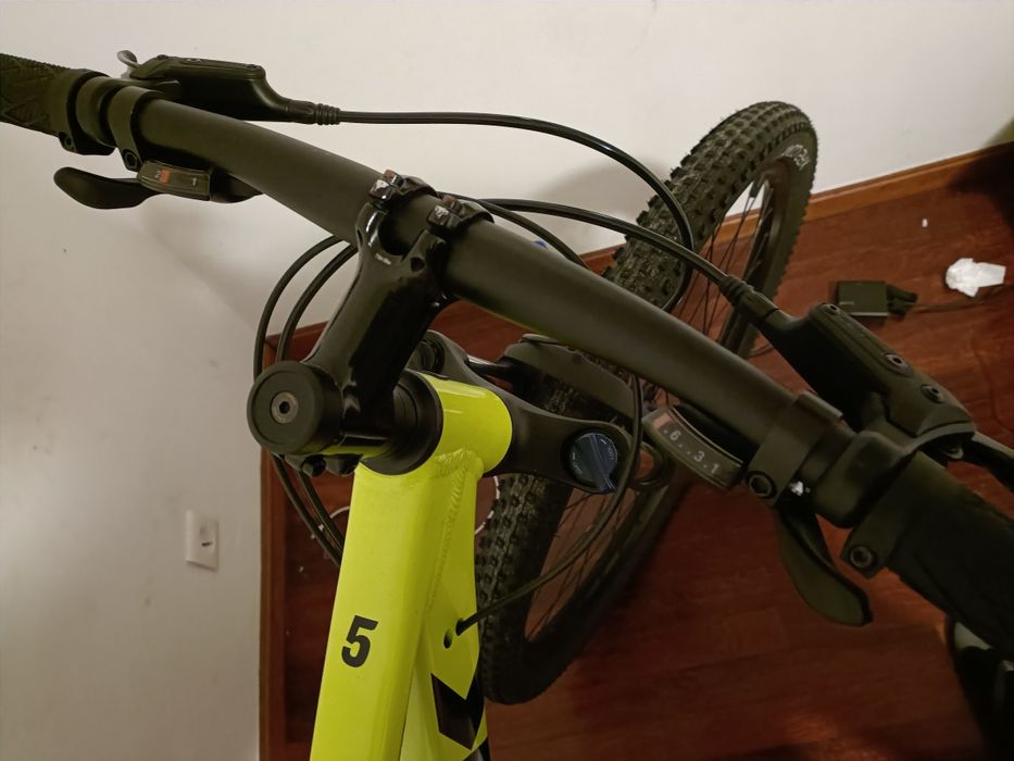 Bicicleta Trek Marlin 5 R29