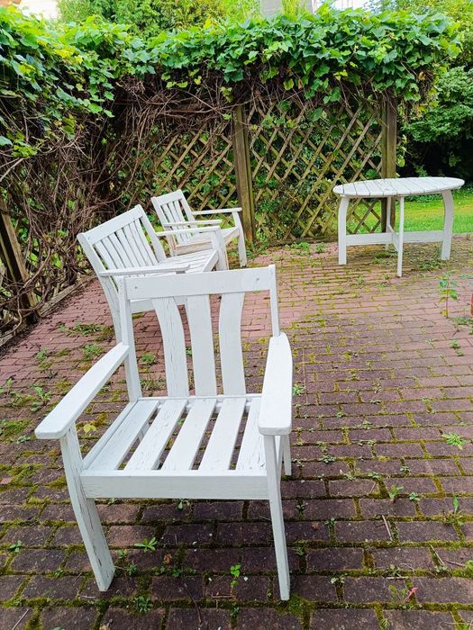 Meble ogrodowe drewniane