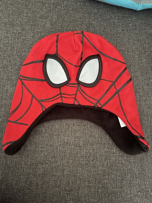 Шапка spiderman Waikiki демісезонна осіння у відмінному стані