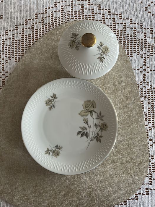 Zestaw porcelanowy EDELSTEIN  Talerzyki + cukiernica