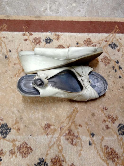 Sprzedam 10 par butów damskich