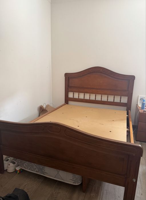 Cama de casal madeira