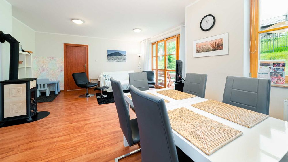 KARPACZ 8 osób noclegi DOMEK Apartament 8 osób WCZASY rodzinny dziecię