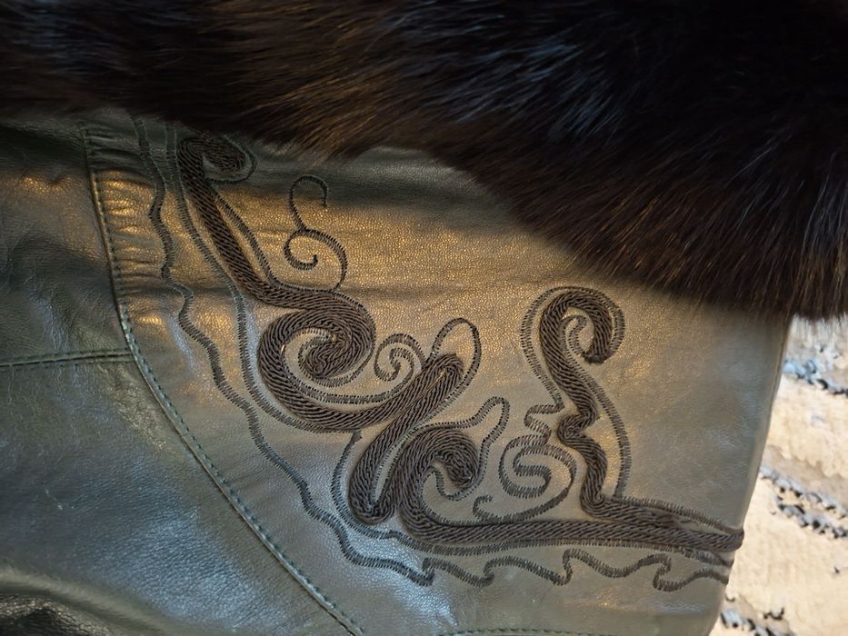 Skórany płaszcz damski