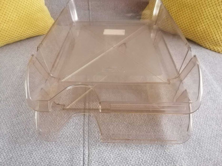 Продам горизонтальный лоток DELTA для бумаги А4, 2шт