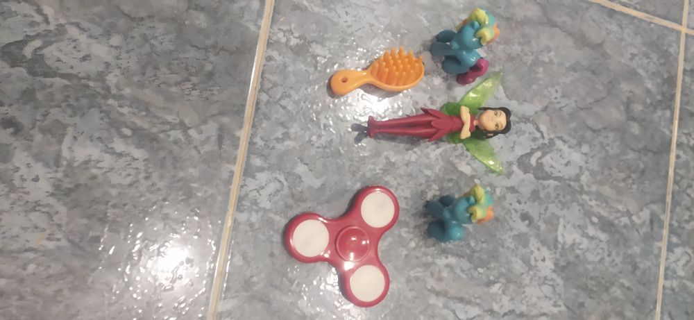 Продам комплект іграшок - спинер,фея ,поні і гребінець