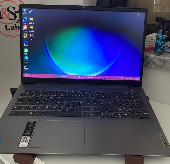 Notebook em perfeito estado