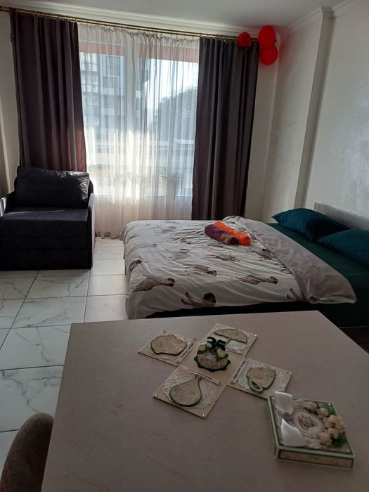 Квартира подобово, посуточно. Недалеко центр, озеро. Власник