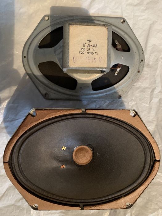 Динамик 3ГДШ-1, YDT 713. Микрофон DK 323 "RFT". УКР.