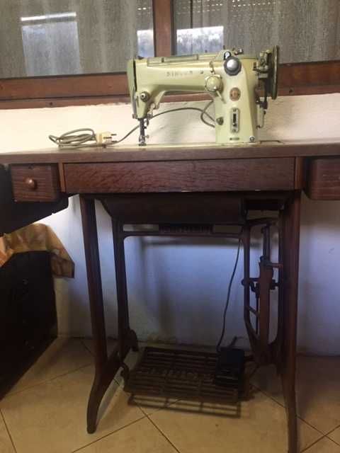 Máquina Costura Singer antiga