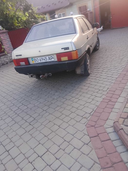 Продаю автомобіль ВАЗ-21099