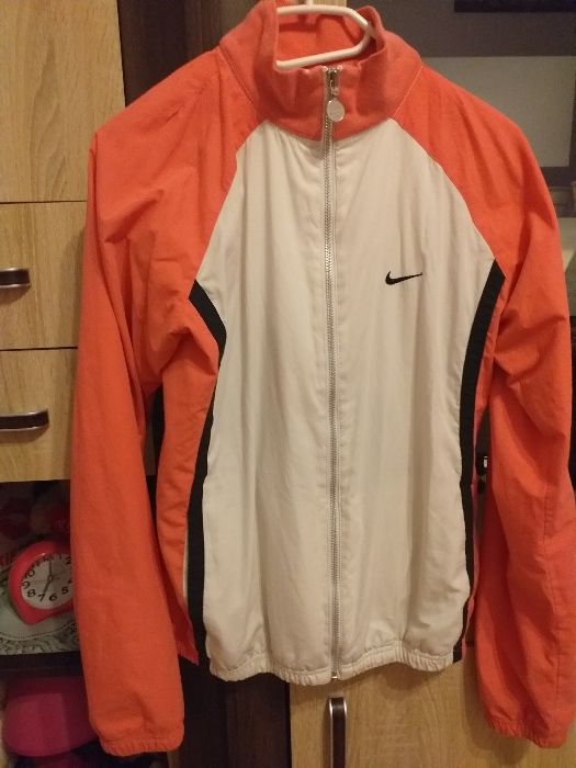 Kurtka Nike damska