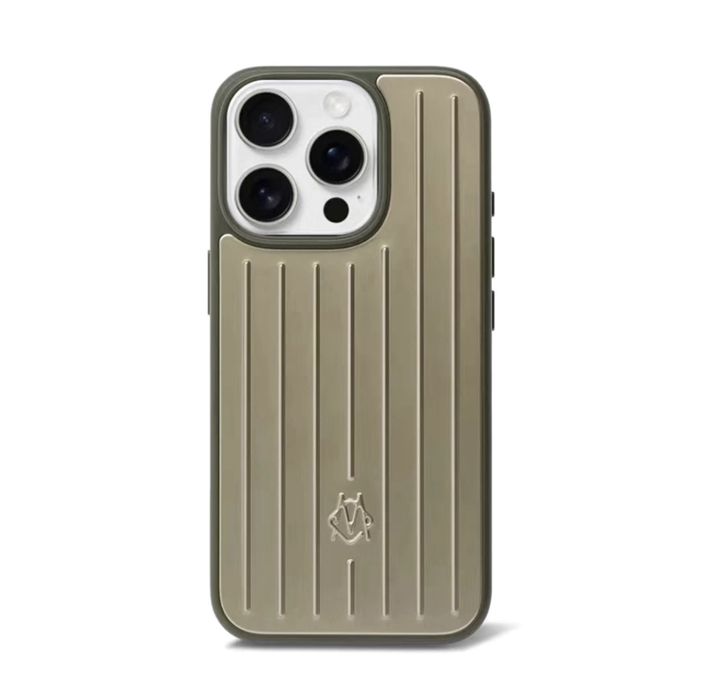Чехол на iphone rimowa 16 pro max 16pro